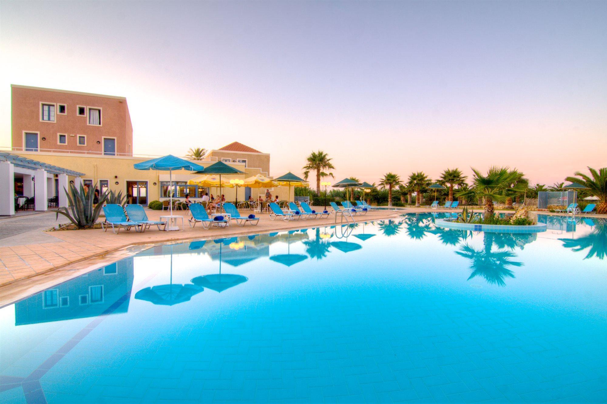 Sweety Club Solimar Emerald Rethymno  ภายนอก รูปภาพ